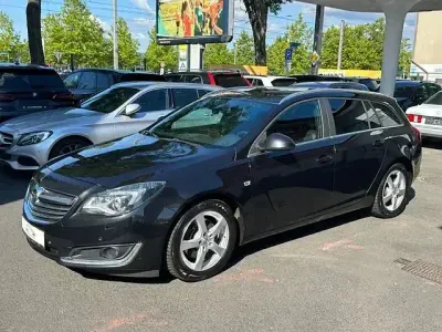Gebraucht Opel Insignia Sport 163 PS (119 kW) 2014 Schwarz Kombi
