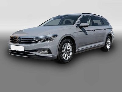 Usata VW Passat Pro 150 CV (110 kW) 2023 Grigio Station wagon