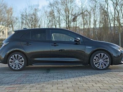 Second-hand Toyota Corolla Club 184 CP (135 kW) 2019 Negru Berlinǎ