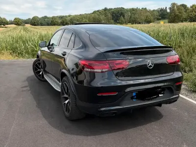 Gebraucht Mercedes GLC300 Night 258 PS (189 kW) 2021 Schwarz SUV