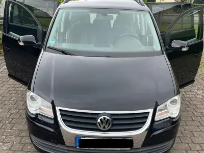 Gebraucht VW Touran 109 PS (80 kW) 2009 Schwarz Van / Kleinbus