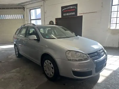 Gebraucht VW Golf V Trendline 105 PS (77 kW) 2009 Silber Kombi
