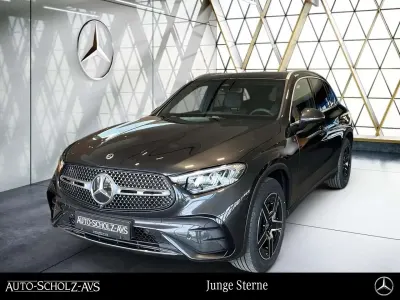 Używany Mercedes GLC200 AMG 204 KM (150 kW) 2025 Szary SUV