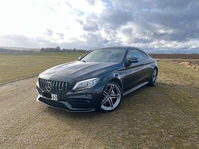 Schwarz Gebraucht 2023 Mercedes C63 AMG AMG Coupé | 73.555 € (Etwas zu teuer)