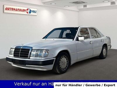 Gebraucht Mercedes E200 118 PS (86 kW) 1991 Weiß Limousine