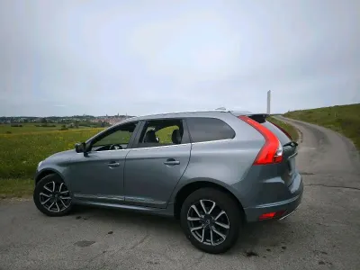 Gebraucht Volvo XC60 220 PS (161 kW) 2016 Grau SUV