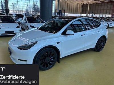 Weiß Gebraucht 2022 Tesla Model Y Performance SUV | 36.800 € (Fairer Preis)
