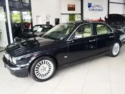 Gebraucht Jaguar XJ6 Executive 254 PS (186 kW) 2006 Schwarz Limousine