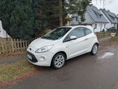 Gebraucht Ford Ka Titanium 75 PS (55 kW) 2011 Weiß Kleinwagen