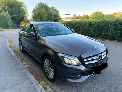 Gebraucht Mercedes C180 156 PS (114 kW) 2014 Andere farben