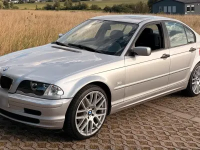 Gebraucht BMW 318 Basis 118 PS (86 kW) 1998 Silber Limousine