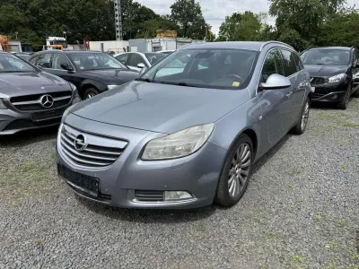 Gebraucht Opel Insignia Sport 160 PS (117 kW) 2009 Lichtsilber metallic Kombi