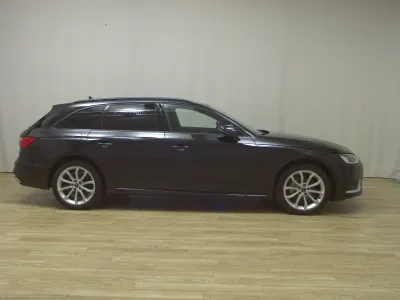 Gebraucht Audi A4 Advanced 204 PS (150 kW) 2023 Schwarz Kombi
