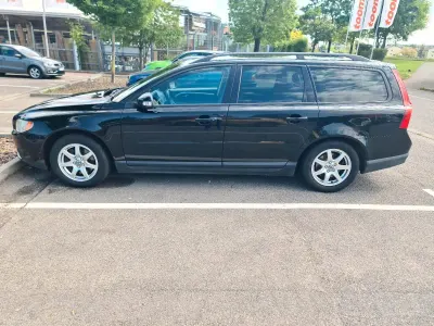 Używany Volvo V70 185 KM (136 kW) 2008 Czarny Kombi