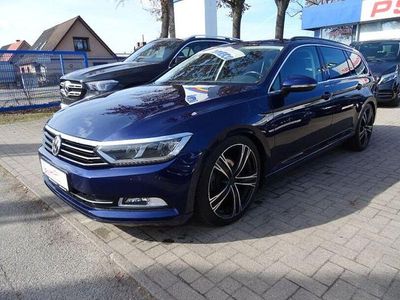 Gebraucht VW Passat Comfortline 150 PS (110 kW) 2017 Blau Kombi