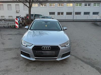 Gebraucht Audi A4 150 PS (110 kW) 2019 Silber Limousine
