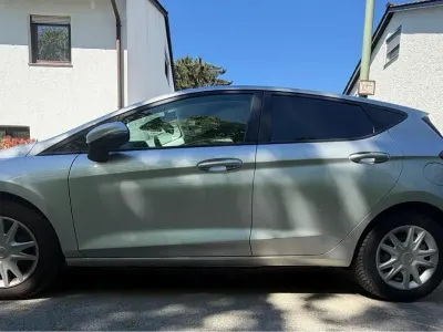 Używany Ford Fiesta 85 KM (62 kW) 2019 Srebrny Hatchback