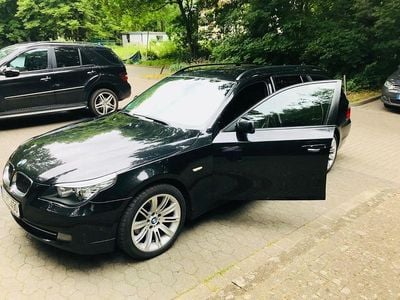 Second-hand BMW 530 Sport Line 235 CP (172 kW) 2009 Negru Break
