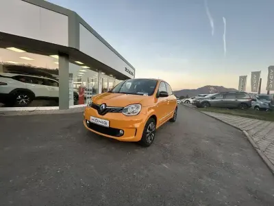 Używany Renault Twingo Techno 60 kW (82 KM) 2023 Żółty Hatchback
