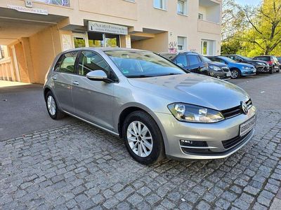 Gebraucht VW Golf VII Comfortline 105 PS (77 kW) 2013 Tungsten silver metallic Kleinwagen