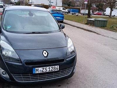 Gebraucht Renault Grand Scénic III 177 PS (130 kW) 2011 Van / Kleinbus