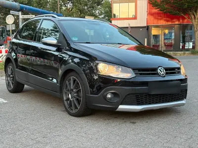 Gebraucht VW Polo Cross 69 PS (50 kW) 2011 Schwarz Kleinwagen