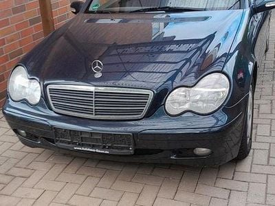 Mercedes C180