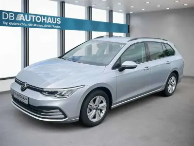 Gebraucht VW Golf VIII Life 110 PS (80 kW) 2024 Silber Kombi