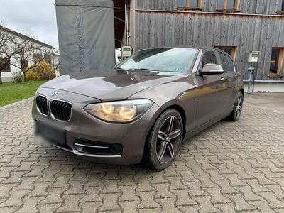 Gebraucht BMW 116 100 PS (73 kW) 2013 Braun Kleinwagen