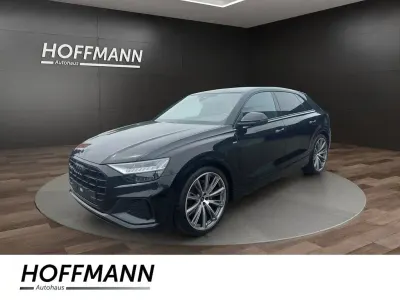 Gebraucht Audi Q8 S-Line 286 PS (210 kW) 2022 Mythosschwarz metallic SUV