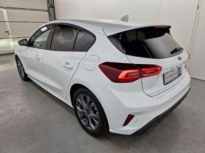 Gebraucht Ford Focus ST-Line 125 PS (91 kW) 2024 Frozen white Limousine