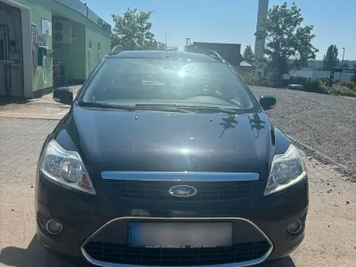 Gebraucht Ford Focus Titanium 125 PS (91 kW) 2010 Schwarz Kombi