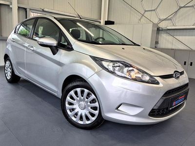 Silber Gebraucht 2011 Ford Fiesta Trend Kleinwagen | 3.990 € (Fairer Preis)