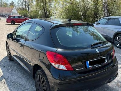 Gebraucht Peugeot 207 95 PS (69 kW) 2009 Schwarz Kleinwagen
