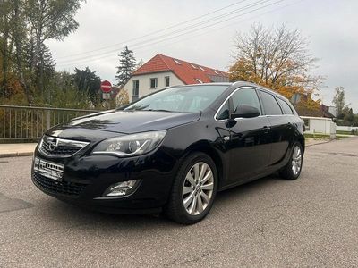Gebraucht Opel Astra 140 PS (102 kW) 2011 Schwarz Kombi