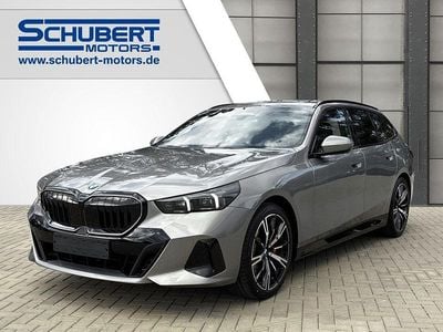 Nuova BMW 540 M Sport 286 CV (210 kW) 2026 Grigio Station wagon