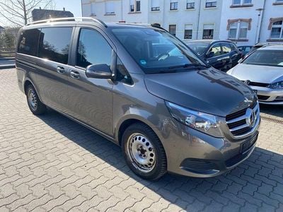Gebraucht Mercedes V220 Edition 163 PS (119 kW) 2015 Grau Van / Kleinbus