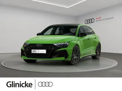 Neu Audi RS3 Sport 400 PS (294 kW) 2026 Grün Limousine