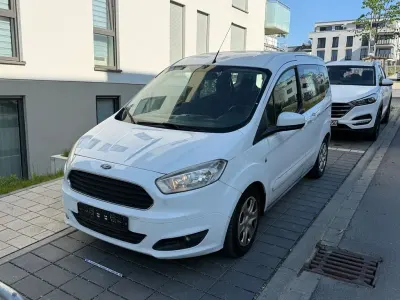Gebraucht Ford Tourneo Courier S 101 PS (74 kW) 2016 Weiß Van / Kleinbus