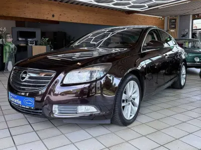 Gebraucht Opel Insignia Innovation 160 PS (117 kW) 2013 Mahogany brown (p2/so) Limousine
