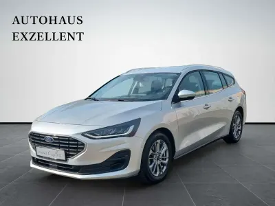 Używany Ford Focus Titanium 120 KM (88 kW) 2022 Srebrny Kombi