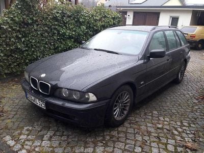 Gebraucht BMW 525 163 PS (119 kW) 2002 Schwarz Kombi