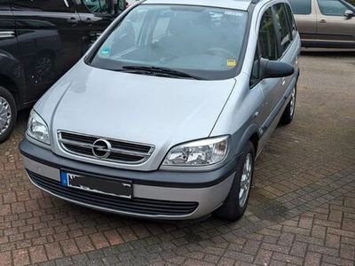 gebraucht Opel Zafira 1.6