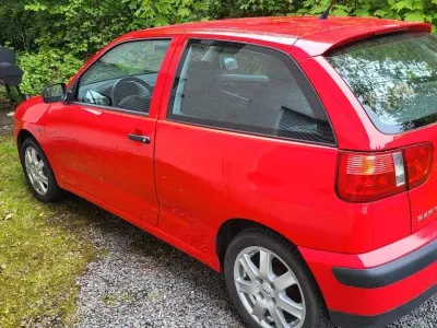 Gebraucht Seat Ibiza 60 PS (44 kW) 2000 Rot Kleinwagen