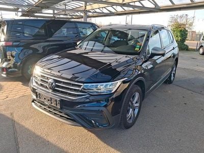 Deep black perleffekt Gebraucht 2022 VW Tiguan Allspace Life SUV | 32.970 € (Guter Preis)