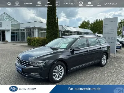 Gebraucht VW Passat Business 150 PS (110 kW) 2023 Grau Kombi