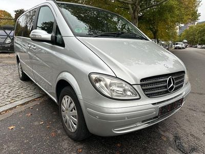 Silber Gebraucht 2006 Mercedes Viano Van / Kleinbus | 7.900 € (Etwas zu teuer)