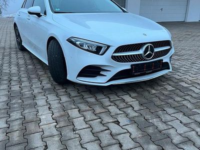 Weiß Gebraucht 2020 Mercedes A200 Limousine | 26.499 € (Teuer)