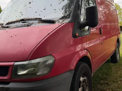 Gebraucht Ford Transit 90 PS (66 kW) 2003 Rot Van / Kleinbus