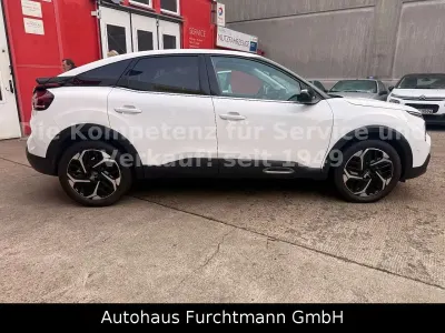 Gebraucht Citroën C4 PureTech 131 PS (96 kW) 2023 Weiss banquise/opalweiss SUV